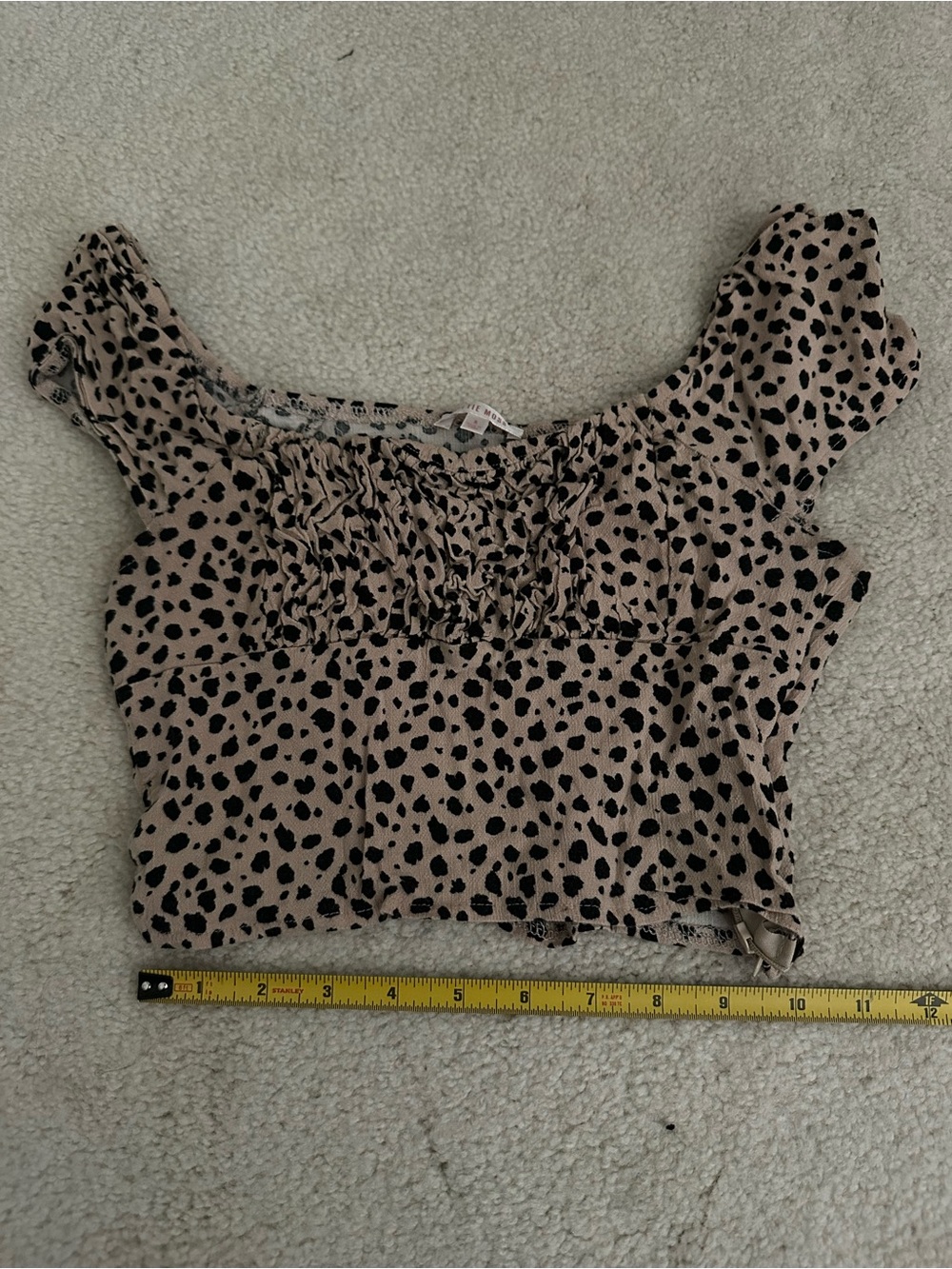 Women's Beige Leopard Print Smocked Crop Top